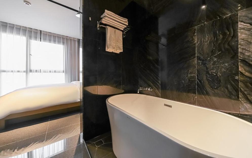 Yeoubi Hotel 昌原市 外观 照片